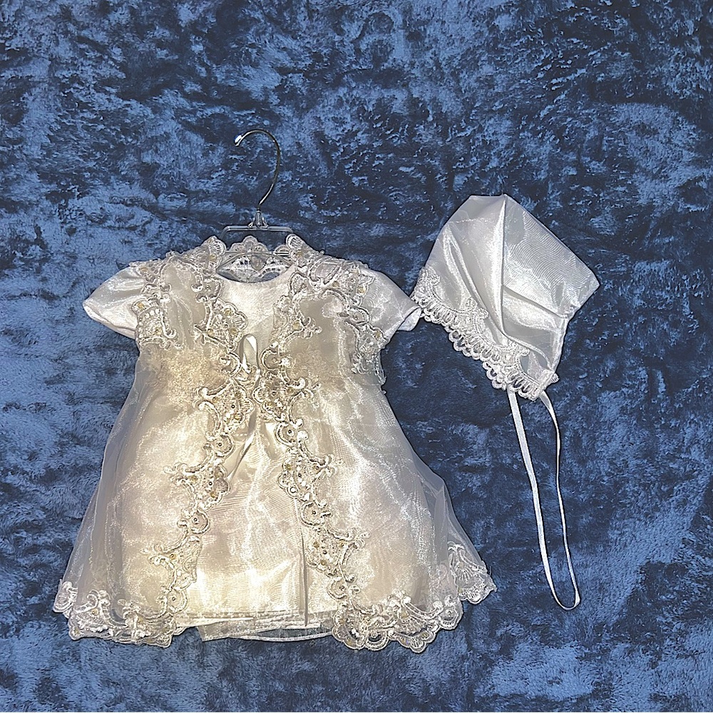 Infant baptismal dress with lace and hoodie